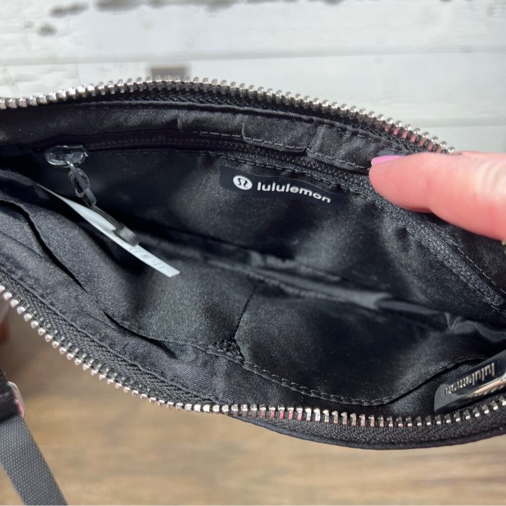 LULULEMON Essentials Mini Shoulder Bag 1L in Black OS #W9FRIS NWOT - Picture 4 of 6